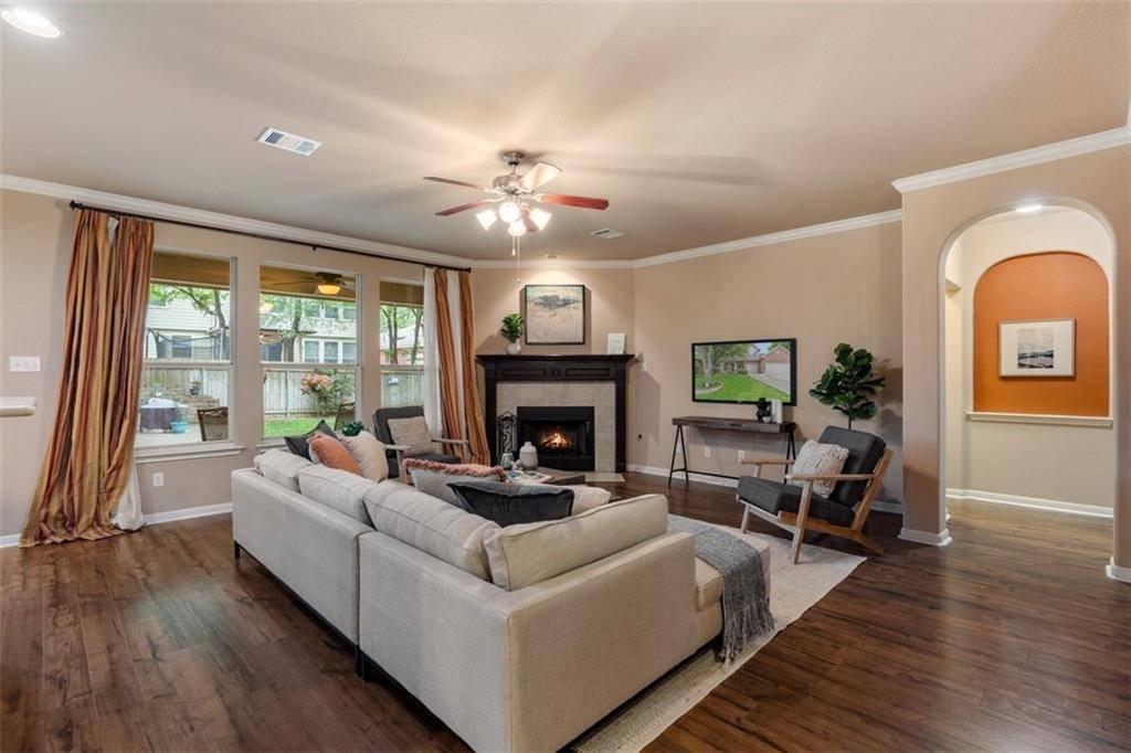 440 Crooked CRK, Buda, TX 78610