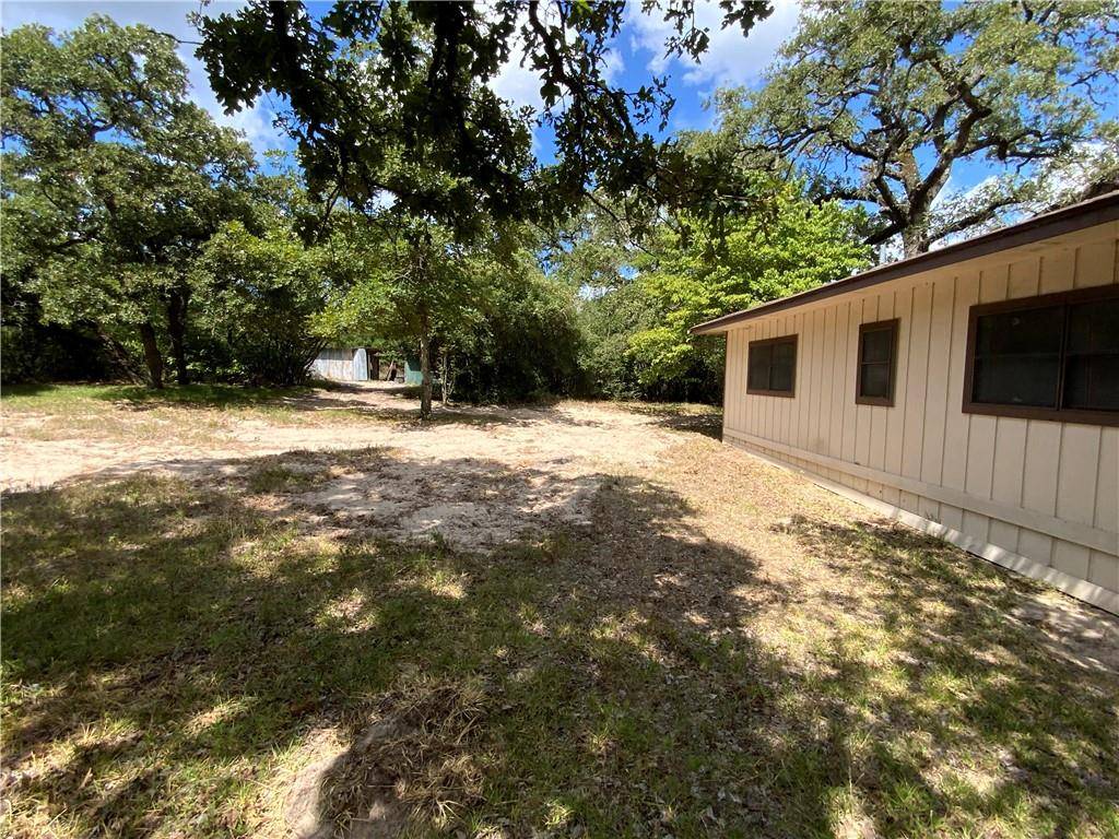 1340 Tiger TRL, Caldwell, TX 77836