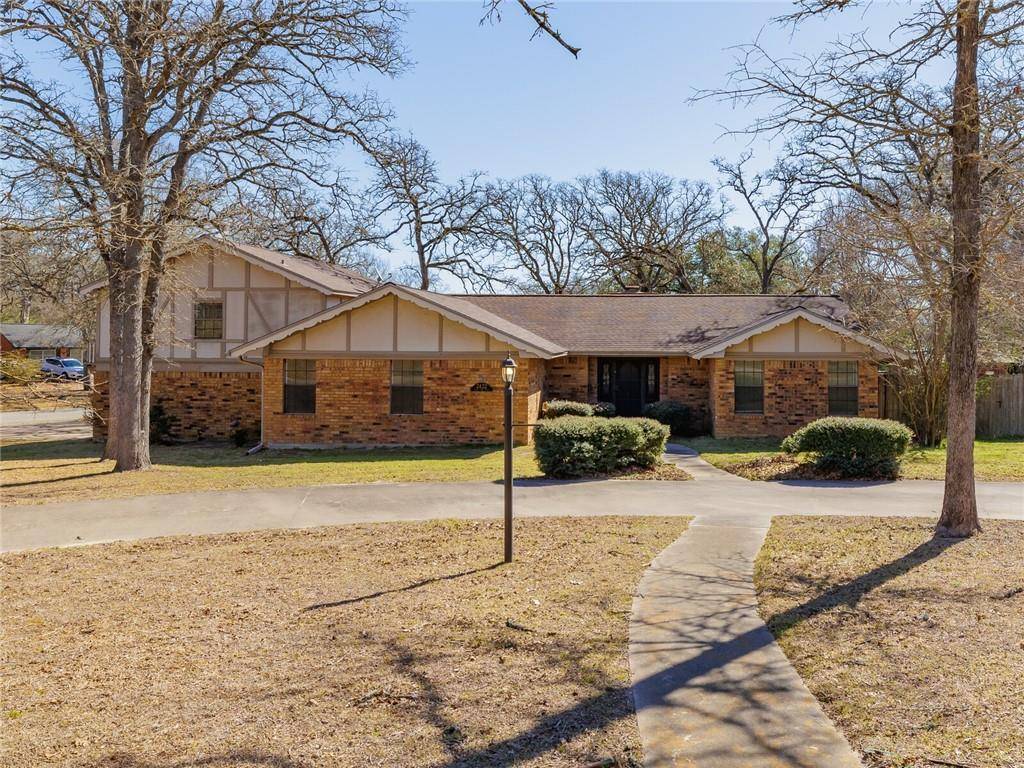 2422 Post Oak RD, Rockdale, TX 76567