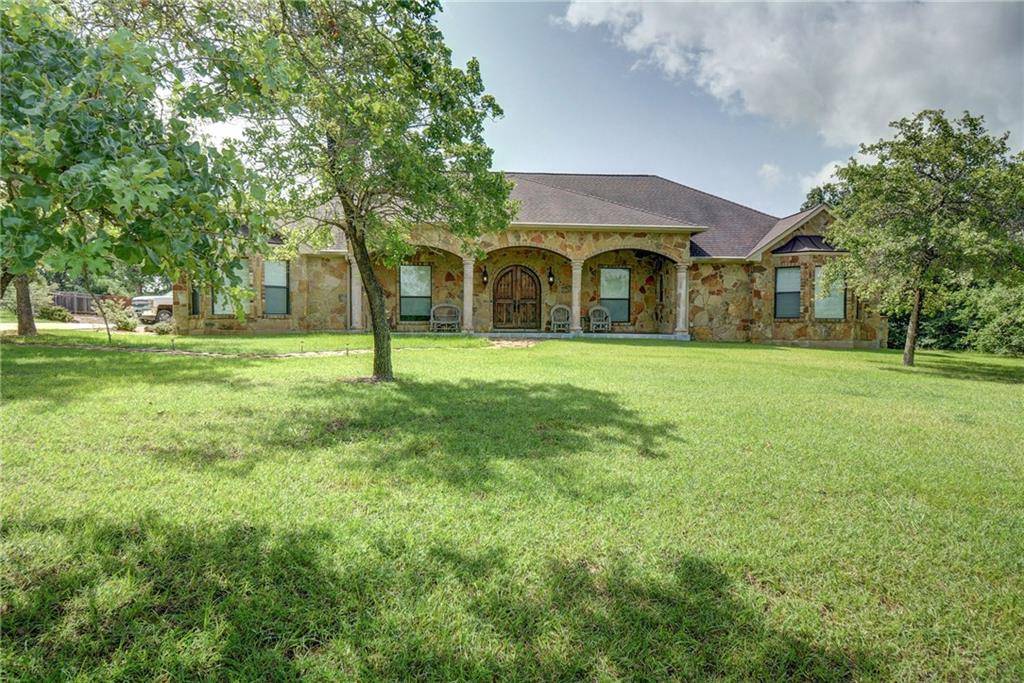 125 Carriage CT, Bastrop, TX 78602