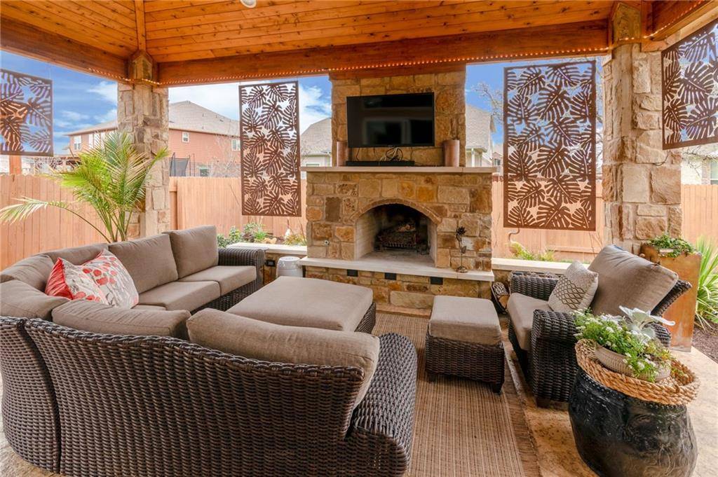 604 Purtis Creek LN, Georgetown, TX 78628