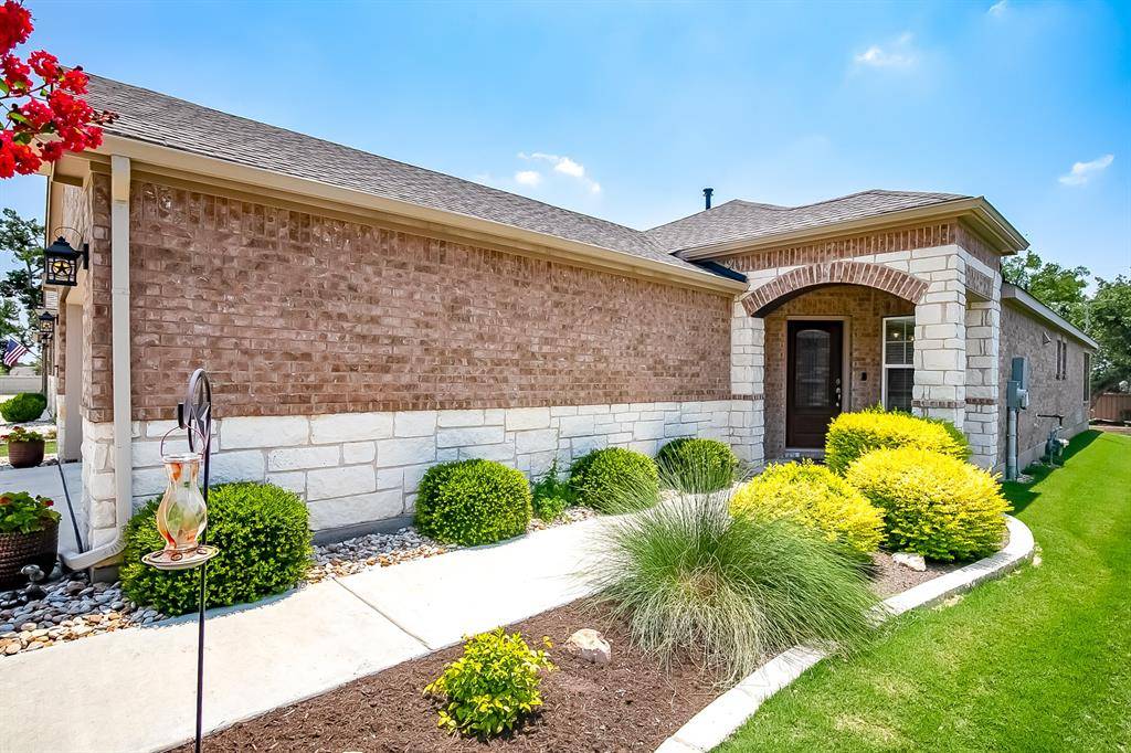 352 Brenham PASS, Georgetown, TX 78633