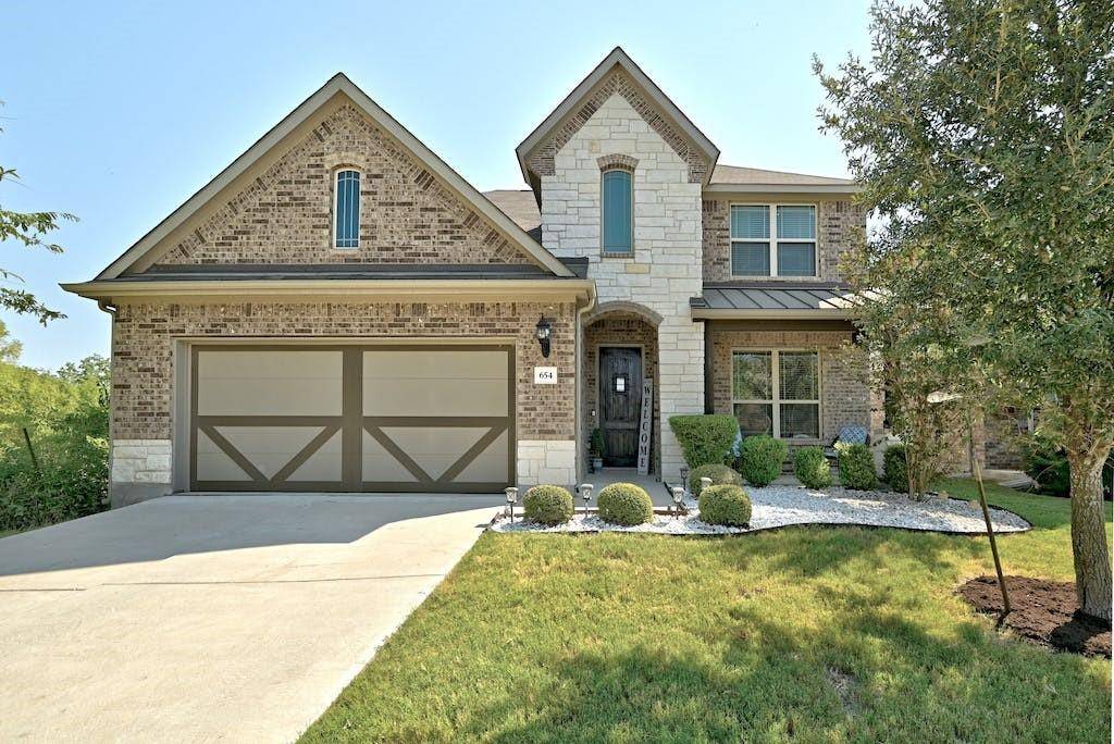 654 Blossom Valley Stream, Buda, TX 78610