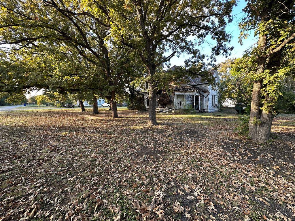 542 W Pietzsch ST, Bartlett, TX 76511