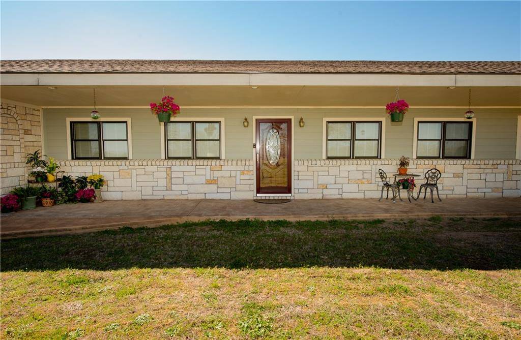 4587 S Fm 908, Rockdale, TX 76567