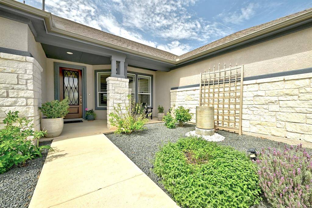 211 Palo Blanco Creek LN, Georgetown, TX 78633