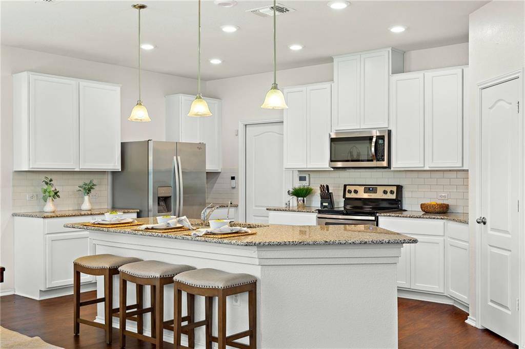 1605 Garamond LN, Austin, TX 78753