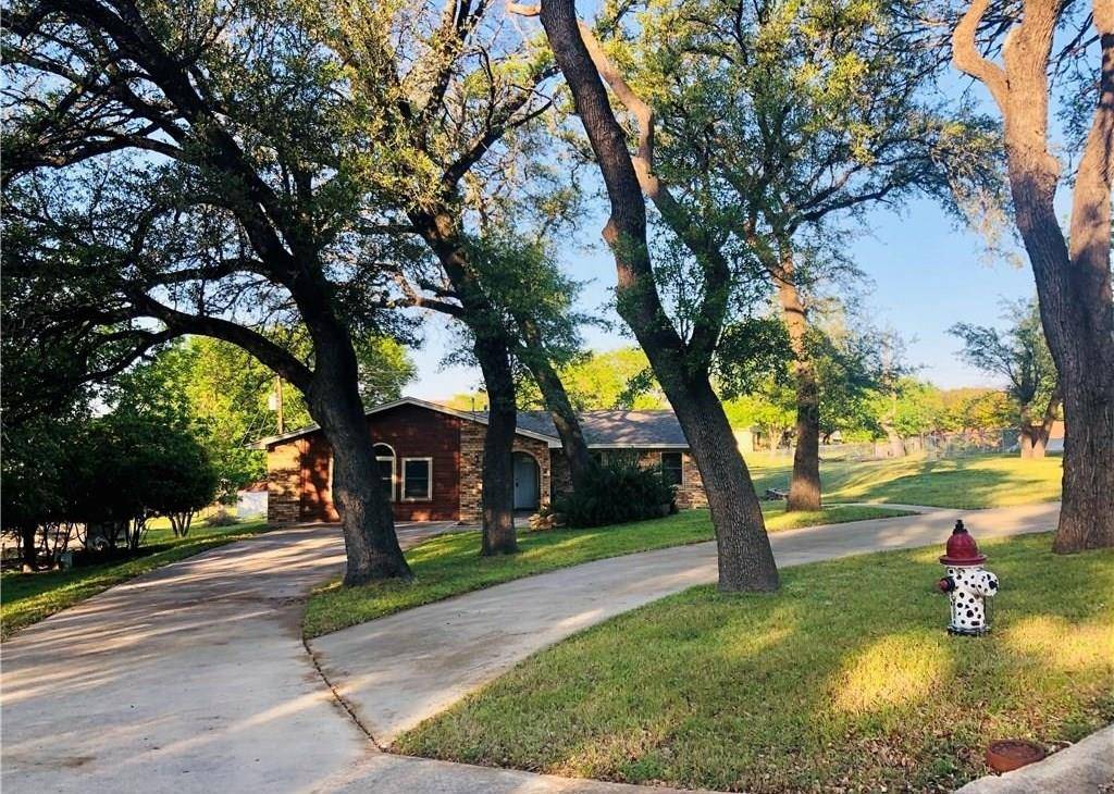 7 Dana ST, Lampasas, TX 76550