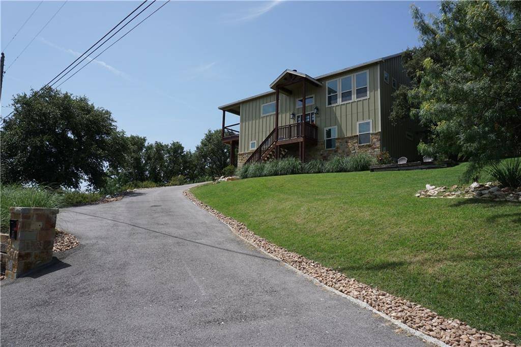705 Los Escondidos ST, Marble Falls, TX 78654