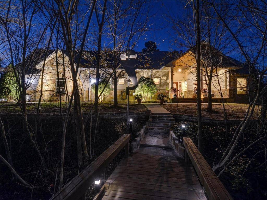 296 Kaanapali LN, Bastrop, TX 78602