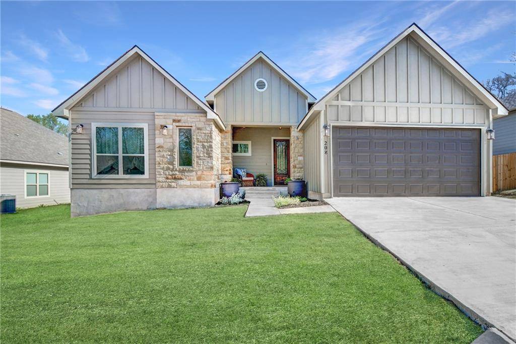 208 Lamaloa LN, Bastrop, TX 78602