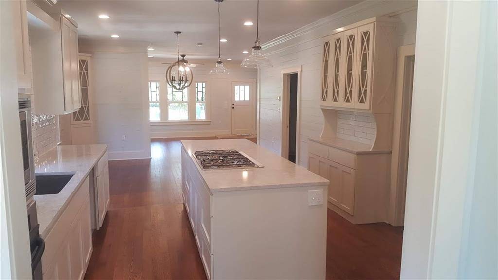 1108 Speegle ST, Taylor, TX 76574