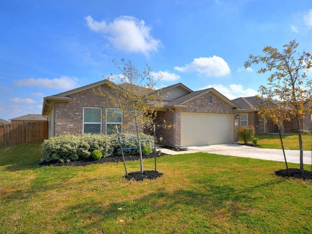 145 Leon River LOOP, Hutto, TX 78634