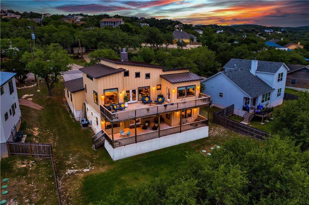 302 Sinclair DR, Spicewood, TX 78669