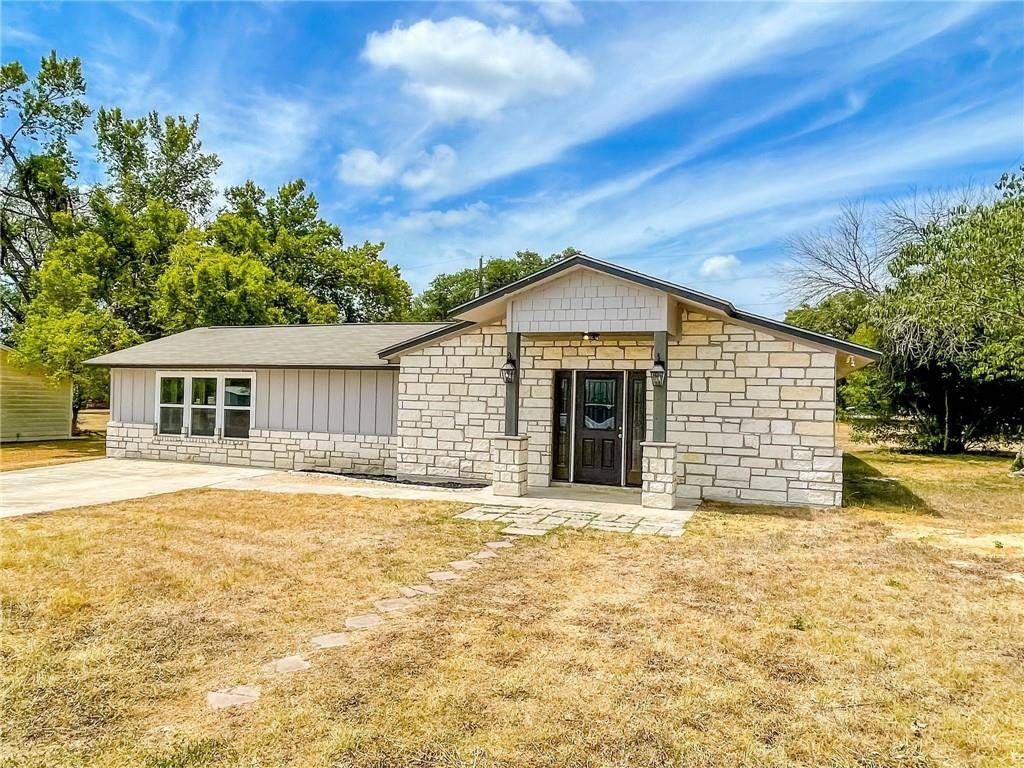 102 Park PL, Kyle, TX 78640