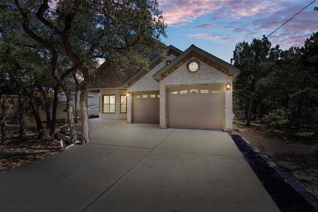 504 Royal LN, Cedar Park, TX 78613