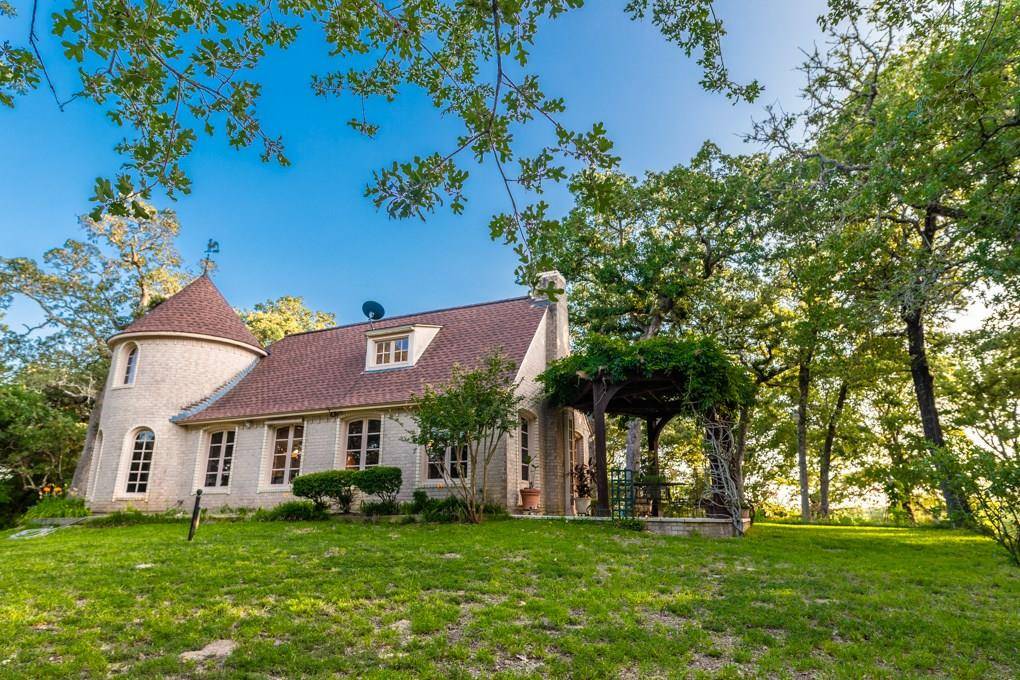 1792 County Road 359, Gause, TX 77857