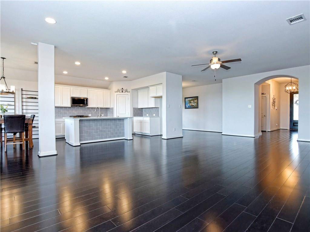 178 Nautical LOOP, Kyle, TX 78640