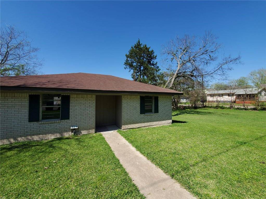 313 Liberty ST, Brenham, TX 77833