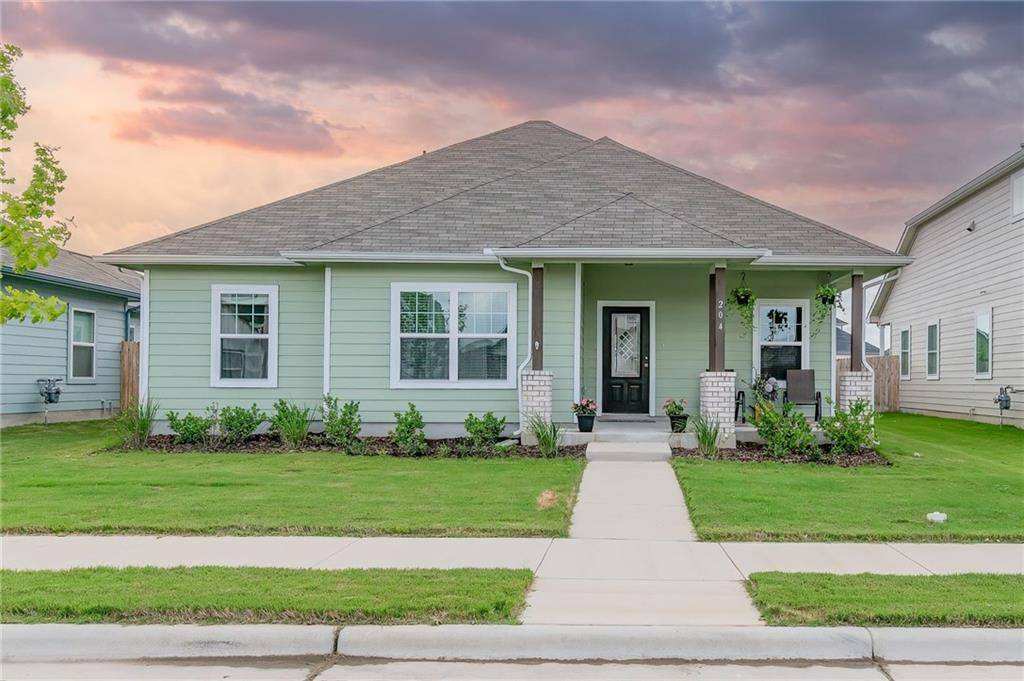 204 Oldbridge DR, Hutto, TX 78634