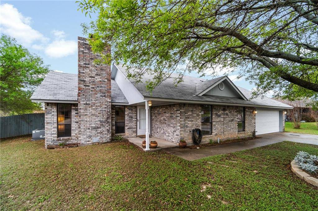 122 E Blancas DR, Copperas Cove, TX 76522