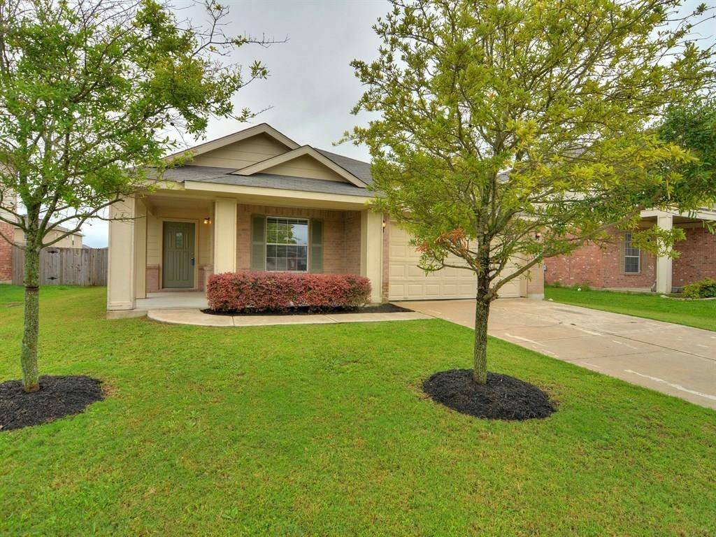 204 Mossy Rock DR, Hutto, TX 78634