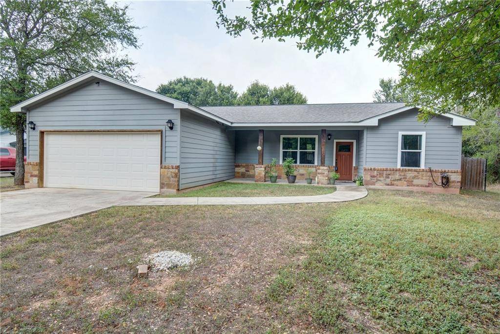 122 E Maunalua DR, Bastrop, TX 78602