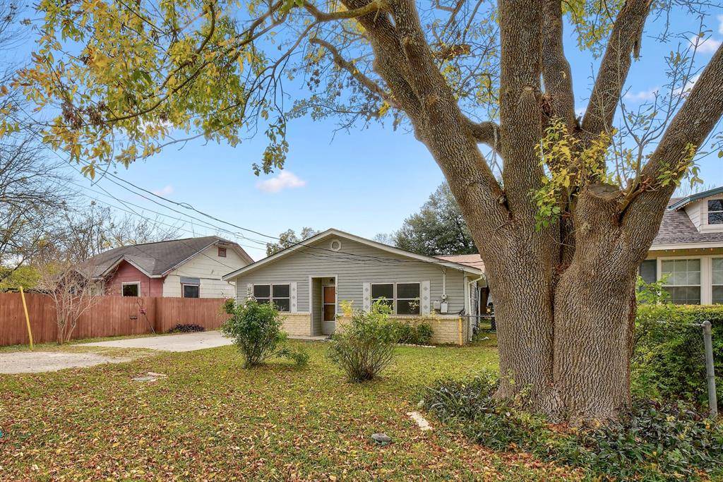306 W Parsons ST, Manor, TX 78653