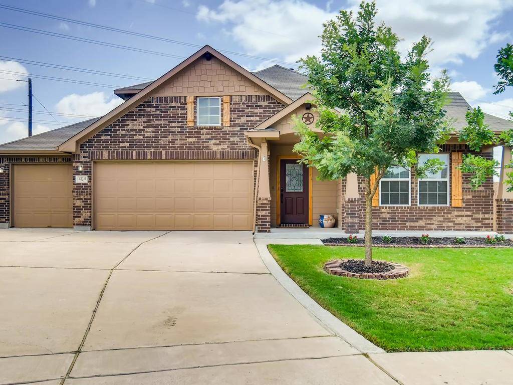1215 Rhonda CV, Hutto, TX 78634