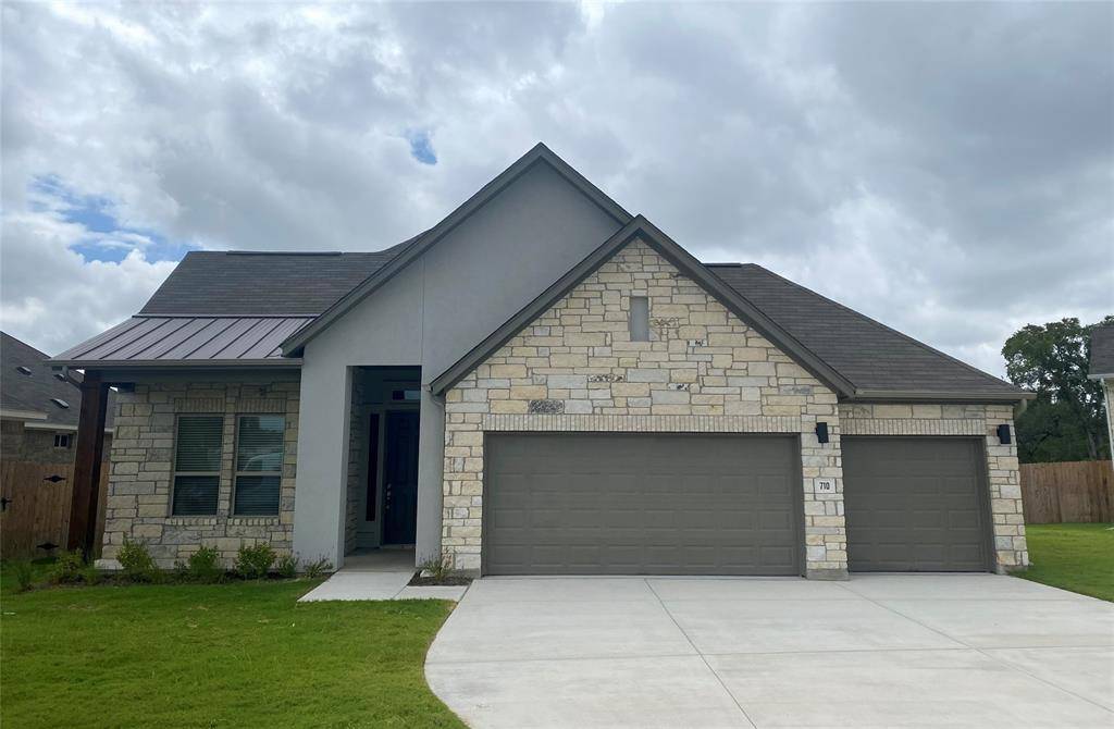 710 Treadwell LN, Kyle, TX 78640
