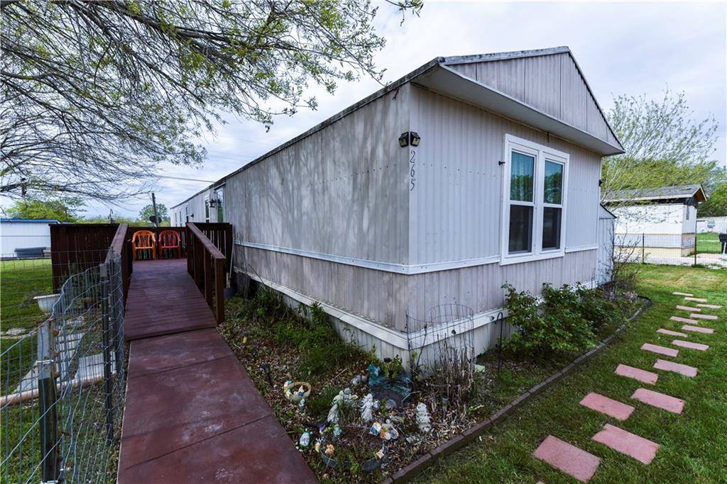 265 W Live Oak ST, Nolanville, TX 76559