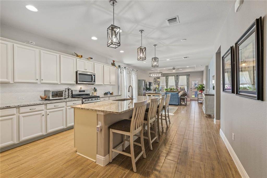 101 Eli Whitney WAY, Hutto, TX 78634
