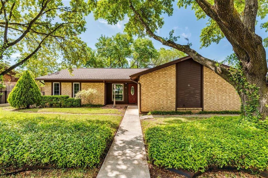 711 Drake LN, Taylor, TX 76574