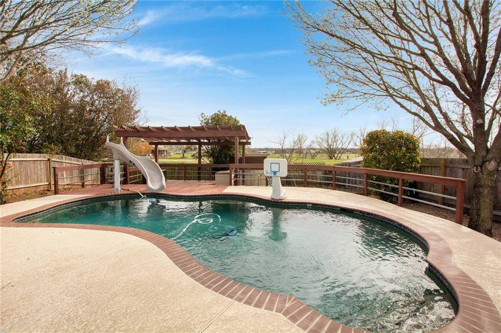130 Brooke ST, Hutto, TX 78634