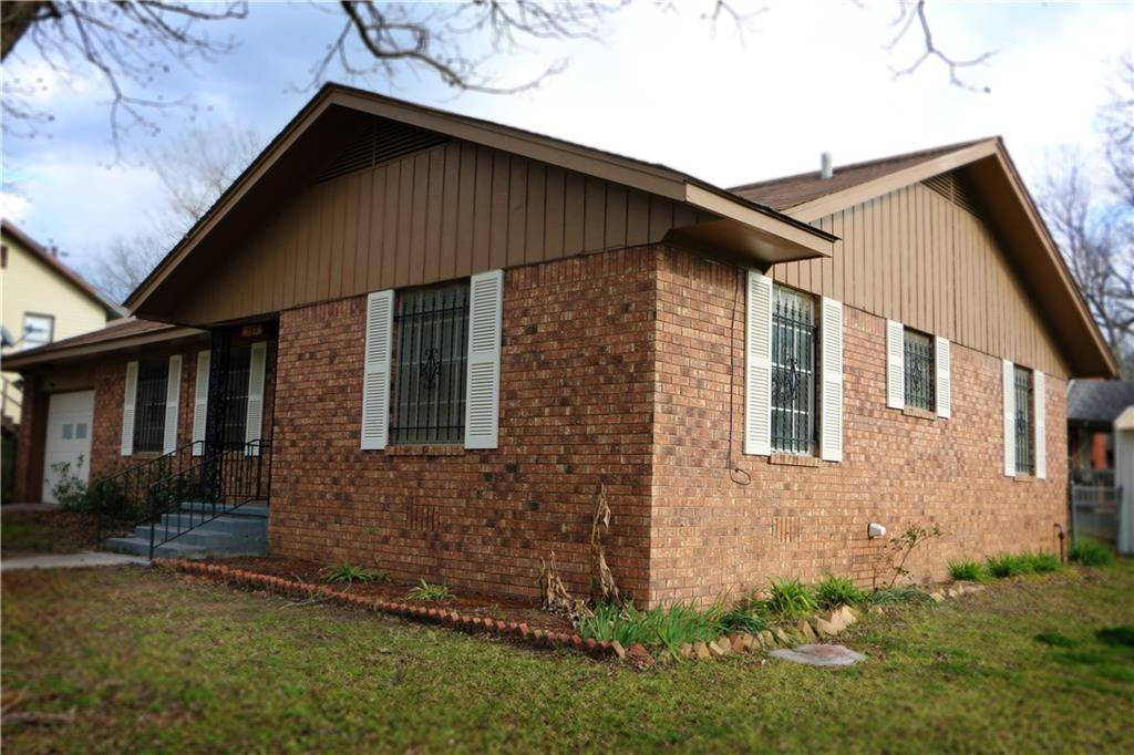 163 W Belton Ave, Rockdale, TX 76567