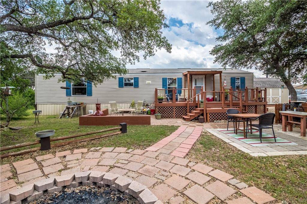 727 PR 1516, Bandera, TX 78003