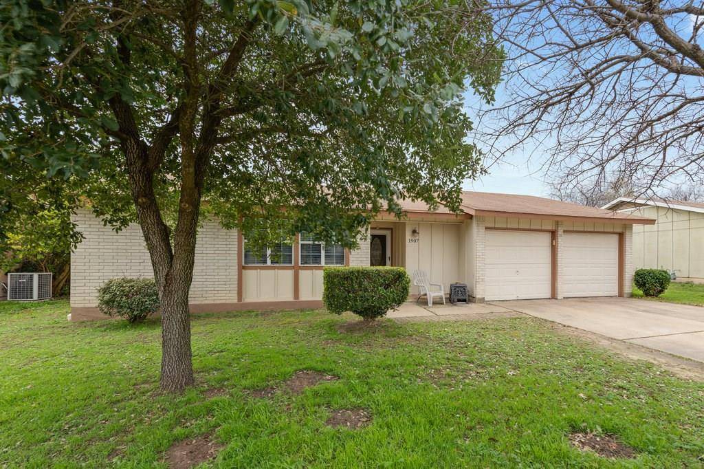 1907 Farnswood DR, Round Rock, TX 78664