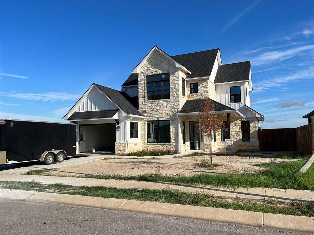 361 Firework LN, Giddings, TX 78942