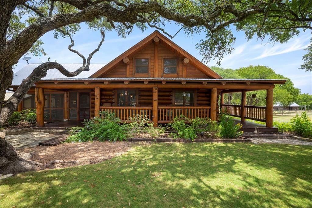 350 Homestead LN, Hutto, TX 78634