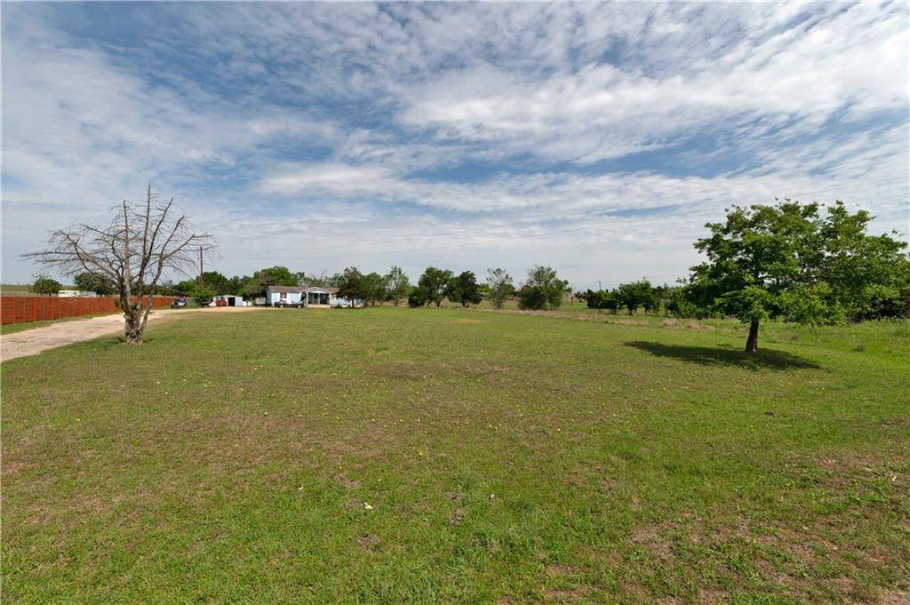 172 Cross Meadows CT, Buda, TX 78610