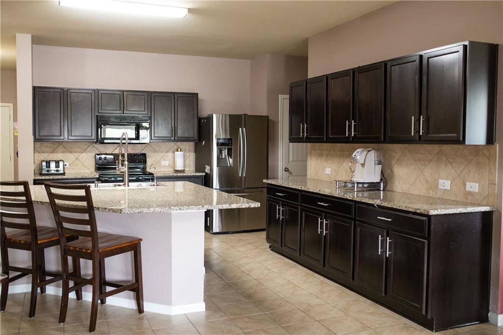 202 Llano River TRL, Hutto, TX 78634