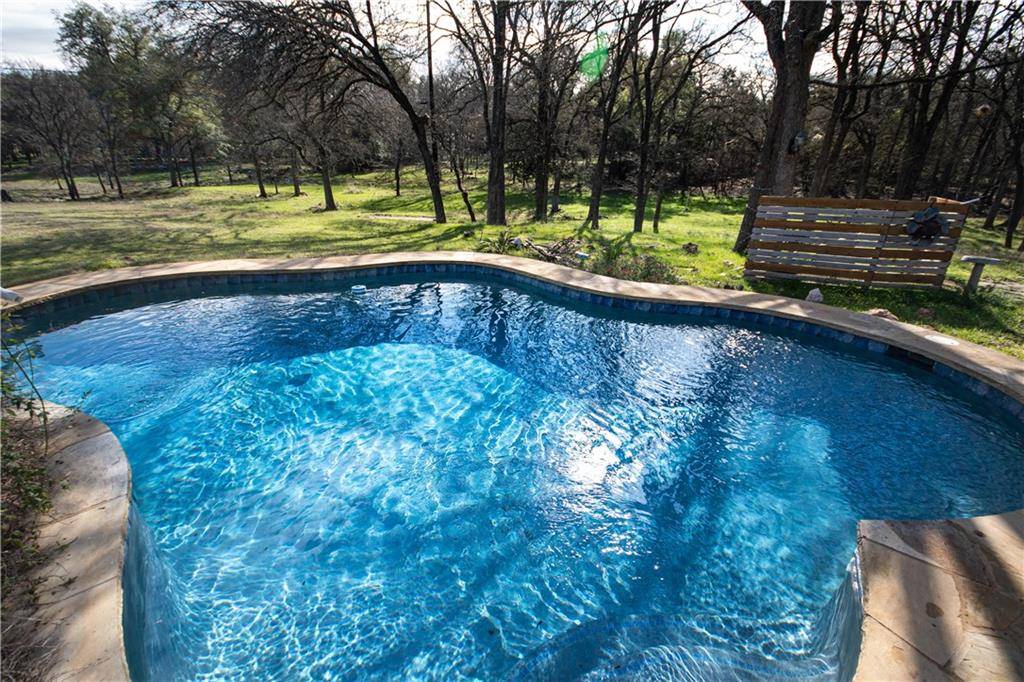 206 E Esparada DR, Georgetown, TX 78628