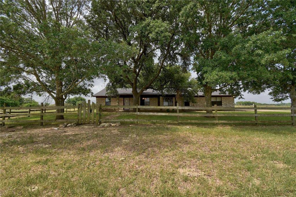 850 County Road 403, Taylor, TX 76574