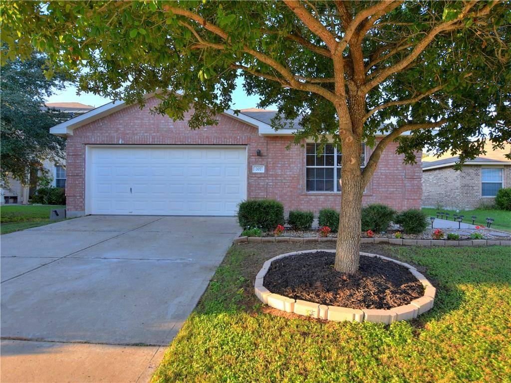 207 Pheasant TRL, Bastrop, TX 78602