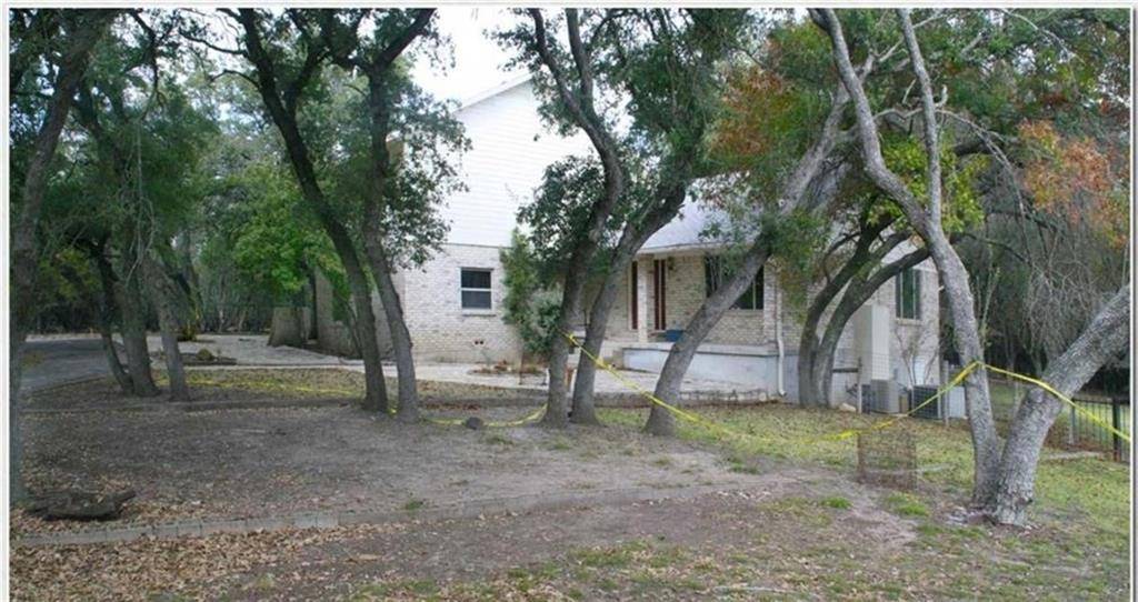 1403 S Willis ST, Lampasas, TX 76550