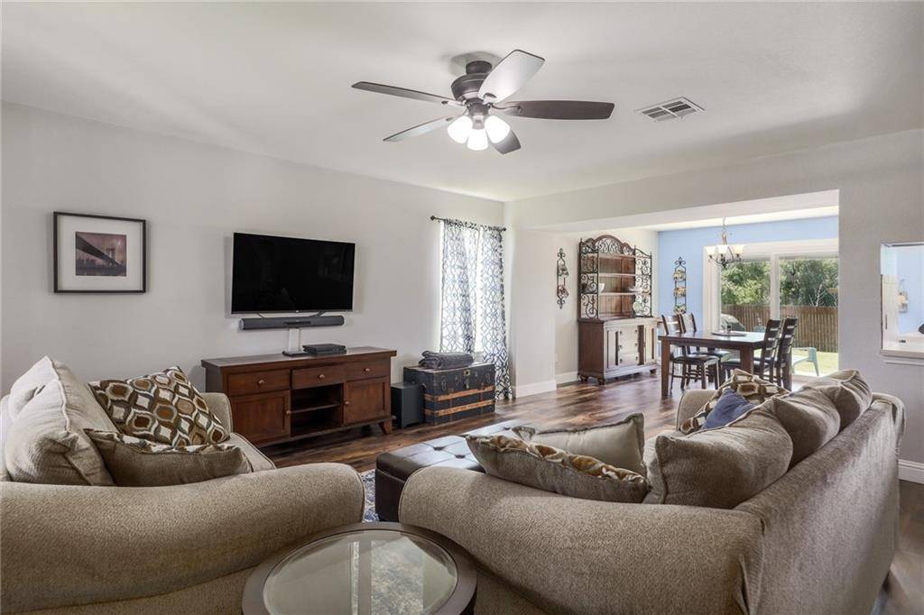 1531 Apollo CIR, Round Rock, TX 78664