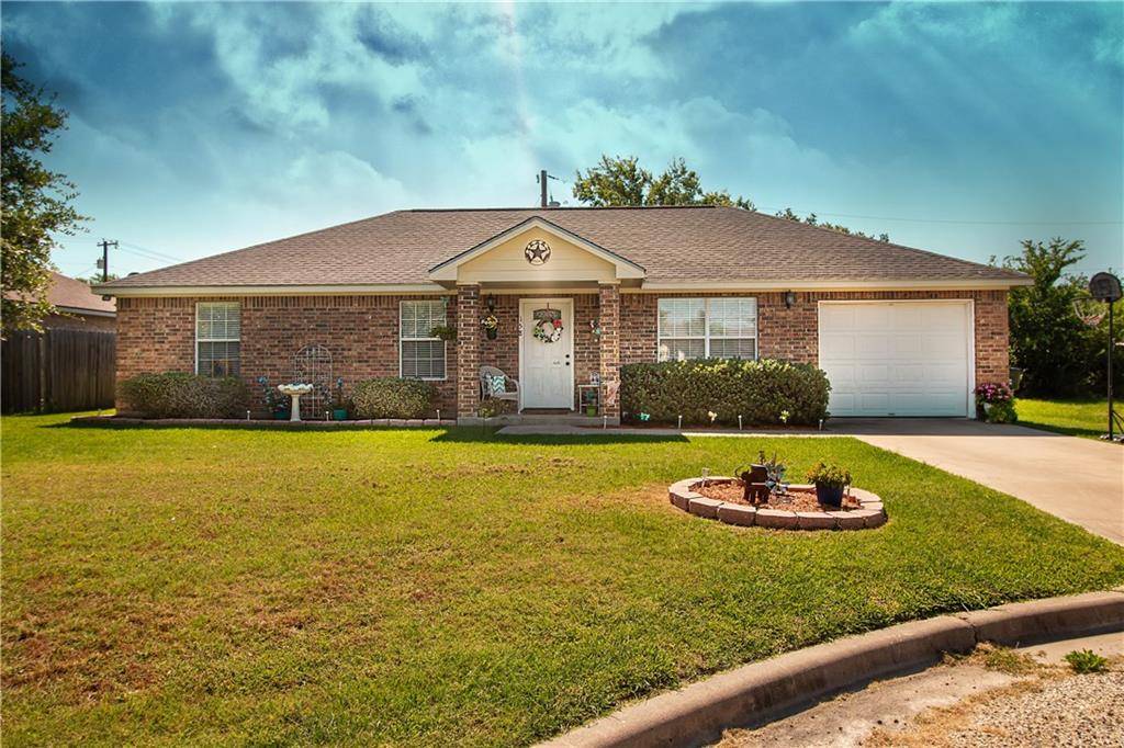 158 Blue CV, Giddings, TX 78942
