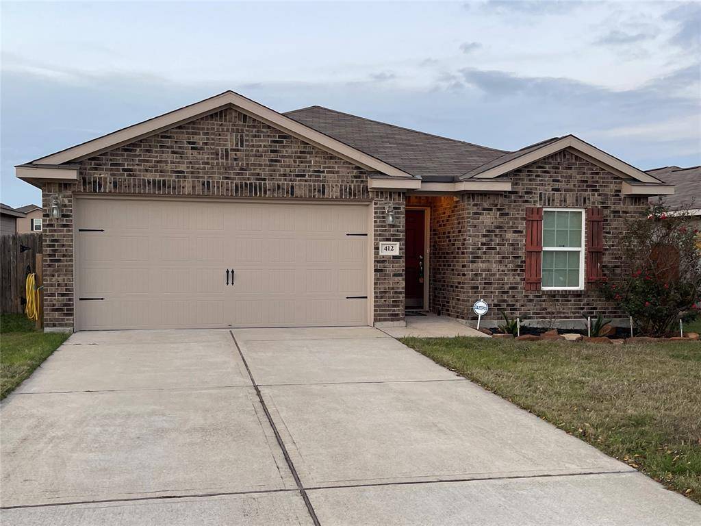 412 Ruby LN, Jarrell, TX 76537