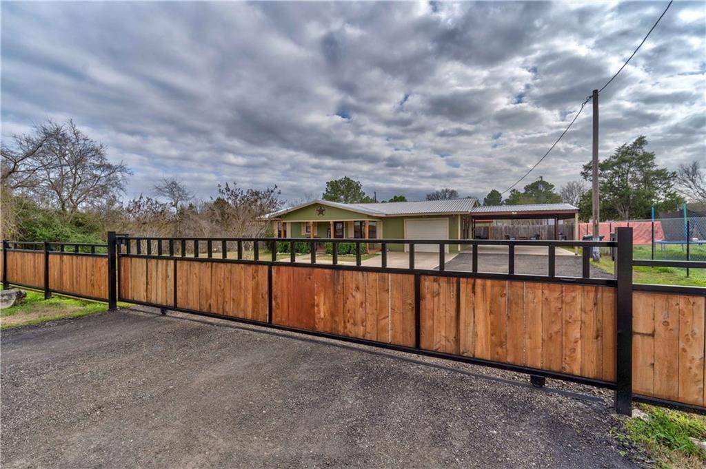 119 Tower View ST, Bastrop, TX 78602