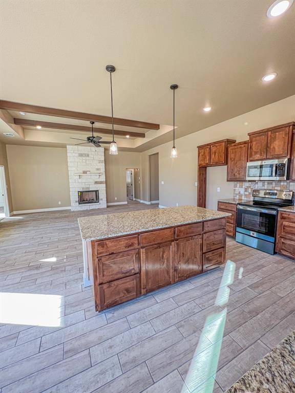 164 Greg LN, Jarrell, TX 76537